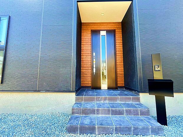 落ち着いた佇まいが心地よい暮らしを叶えます（撮影日：2026.10.3）
