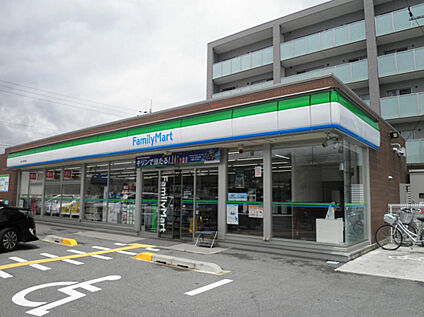 ファミリーマート加古川新神野店 480ｍ(徒歩6分)