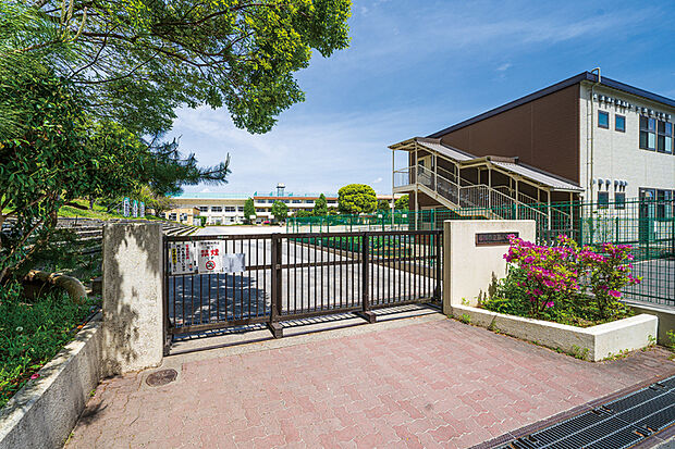 市川市立第二中学校（現地より徒歩20分）
