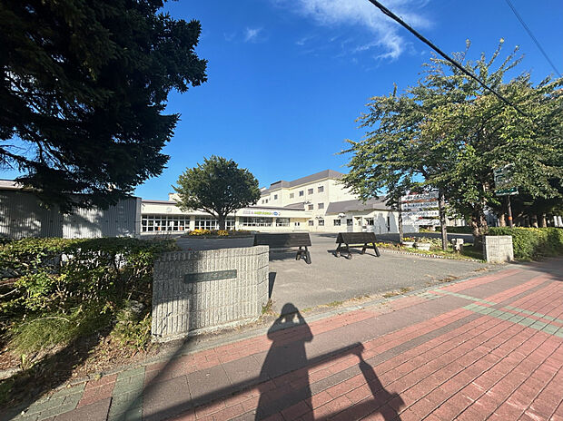 末広小学校(約850m)