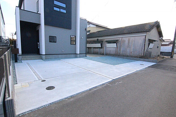 【【前面道路(1)】】公道約4.2m!