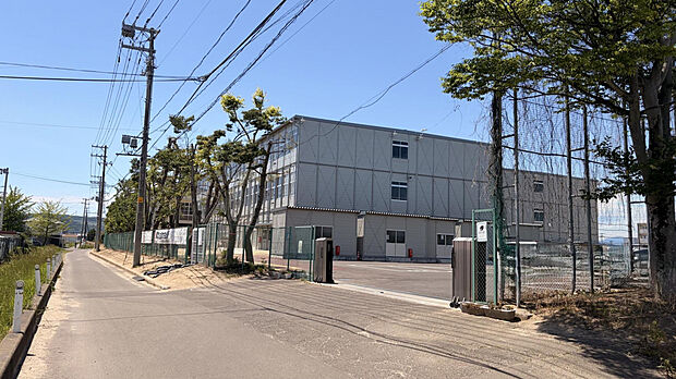 中田中学校（約1,440m）