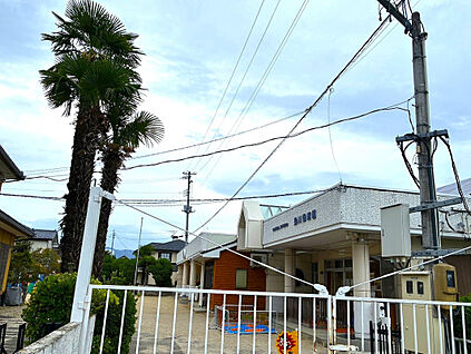 梁川保育園 130m
