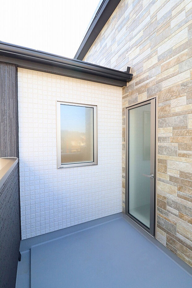 【【2号棟外観】】3LDK+ロフト+カースペース2台住みやすさにこだわった平屋建て3LDK♪