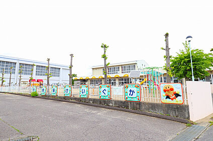 香久池保育所 1340m