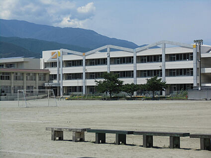 大明小学校 1035m