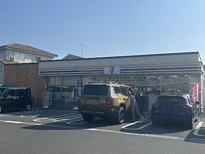 セブンイレブン野州永原店 270m