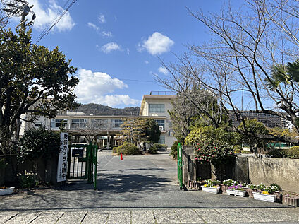大津市立皇子山中学校 850m