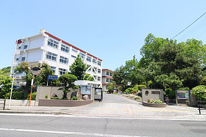 府中町立府中南小学校 800m