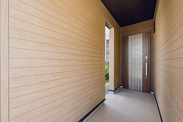 1号棟:玄関アプローチ　