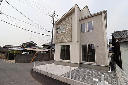 【2号棟/外観写真】