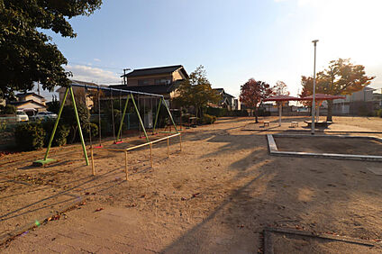 鶴新田第3公園 450m