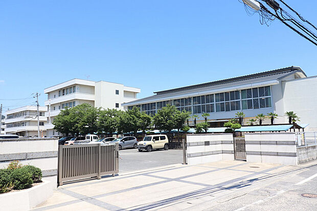 岡山市立竜操中学校（約1,090m）