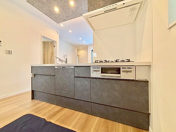 カウンター越しにお話しをしながら毎日のお料理をもっと楽しく