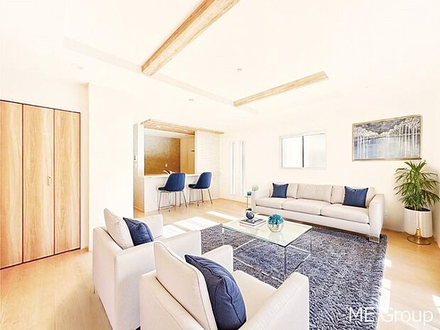 開放感溢れる広々リビングで家族団らんが過ごせます!※家具はCGです