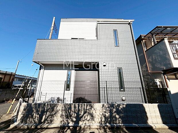 たっぷりの陽光と心地よい風が舞い込む住まい