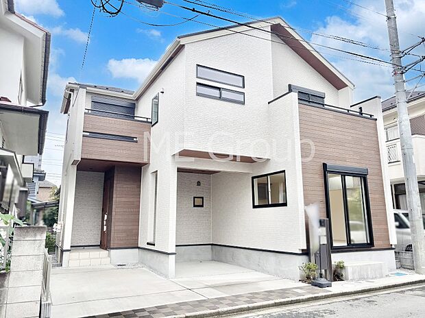 上質感あふれる外観デザイン。魅力の住まいを実現。