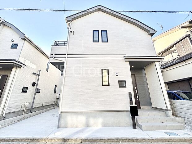 洗練された外観、上質な住空間が広がる室内は永く安心して過ごせる住居です。 