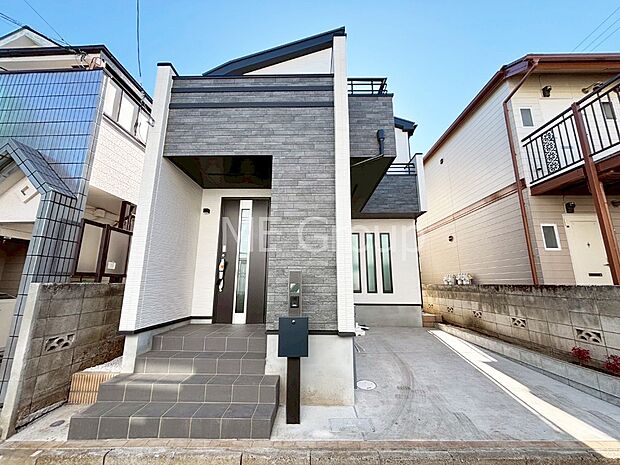 たっぷりの陽光と心地よい風が舞い込む住まい