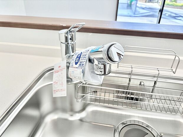 【浄水器】いつでも清潔なおいしいお水を。一つの水栓で水道水と浄水を使い分け。