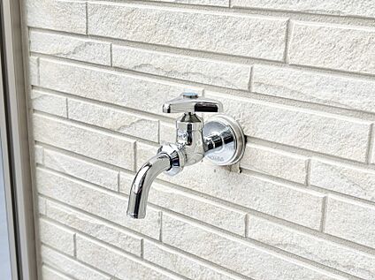 バルコニー水栓