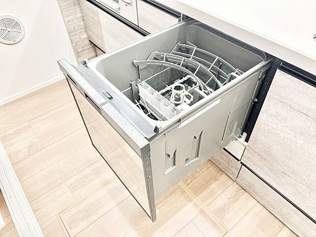 【その他設備(食洗機)】面倒なお片づけは食洗機にお任せ!家事の負担が減って、時間にも気持ちにもゆとりができます。