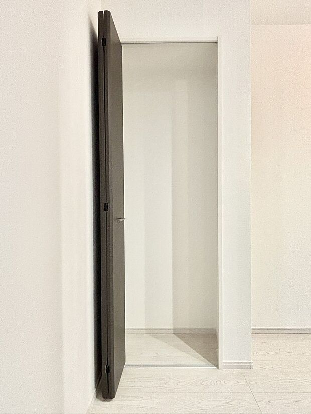 【キッチン横収納】キッチン横収納!食材のストックはもちろん、日用品の収納など使い方はいろいろ