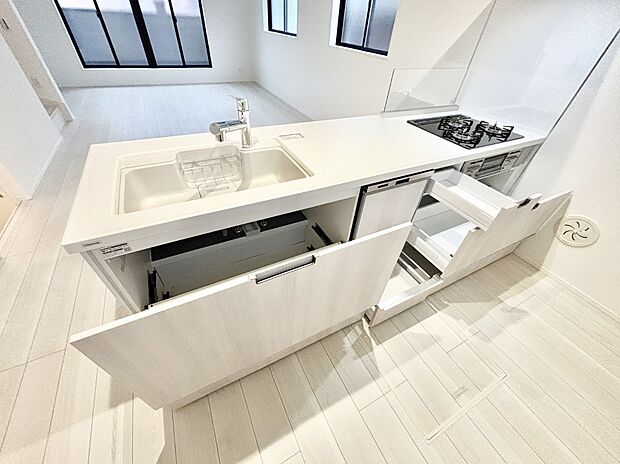 【その他設備(スライド収納)】使いやすさを優先したスライド式収納タイプ!