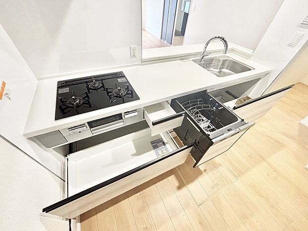 【その他設備(スライド収納)】使いやすさを優先したスライド式収納タイプ！