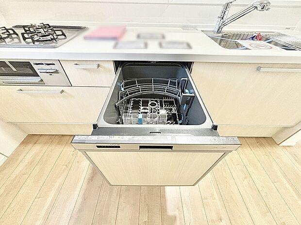 【食洗機】面倒なお片づけは食洗機にお任せ！家事の負担が減って、時間にも気持ちにもゆとりができます。