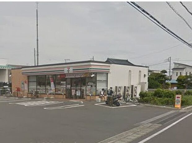 セブン-イレブン 川越小堤北店（約556m）