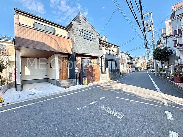 【前面道路含む現地写真】前面道路はきちんと整備されています  