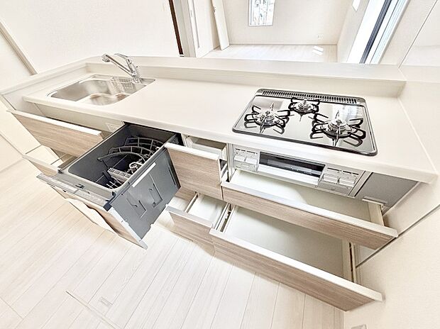 【その他設備(スライド収納)】使いやすさを優先したスライド式収納タイプ！