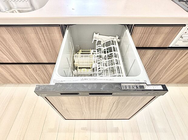 【食洗機】面倒なお片づけは食洗機にお任せ！家事の負担が減って、時間にも気持ちにもゆとりができます。