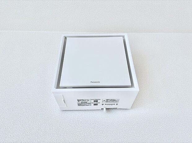 【24時間換気システム】新鮮な空気をお部屋に取り込んで停滞していた「悪い空気」を追い出して健康的な毎日を送りましょう。