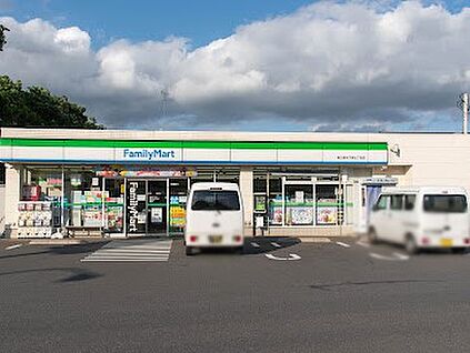 ファミリーマート 東久留米下里七丁目店 320m(4分)