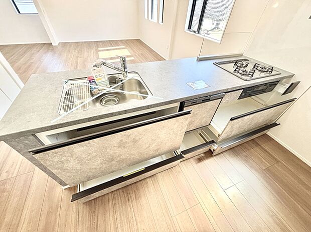 【スライド収納】使いやすさを優先したスライド式収納タイプ!