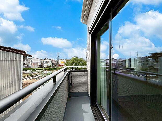 【バルコニー】風通しの良いバルコニー