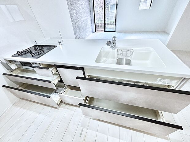 【スライド収納】使いやすさを優先したスライド式収納タイプ！