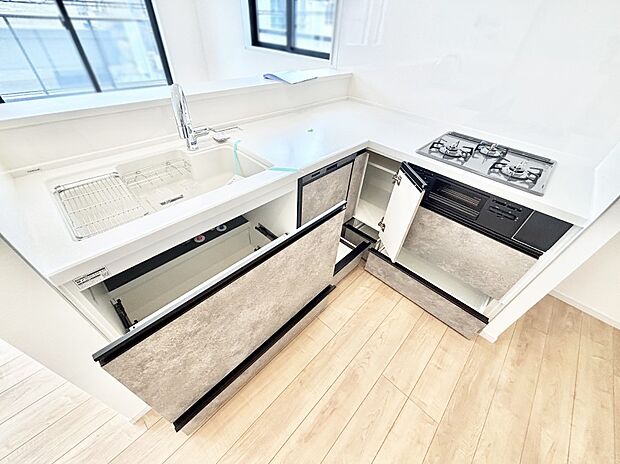 【その他設備(スライド収納)】使いやすさを優先したスライド式収納タイプ！