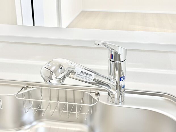 【浄水器】いつでも清潔なおいしいお水を。一つの水栓で水道水と浄水を使い分け。