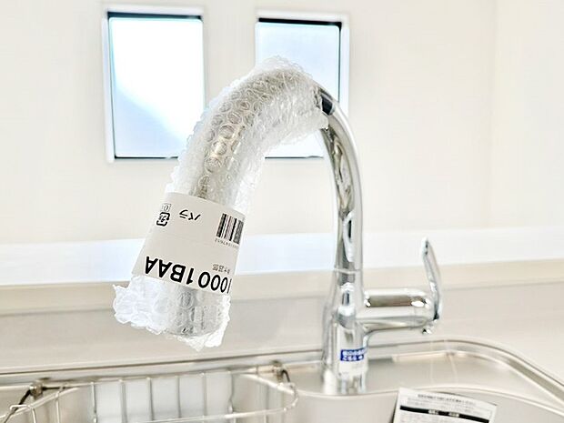 【浄水器】いつでも清潔なおいしいお水を。一つの水栓で水道水と浄水を使い分け。