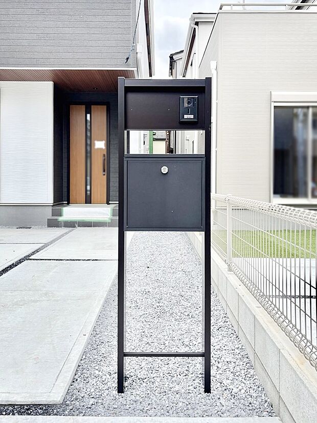 【その他現地】「無料オンライン相談」受付中！表札・インターホン・ポストをひとつに集約