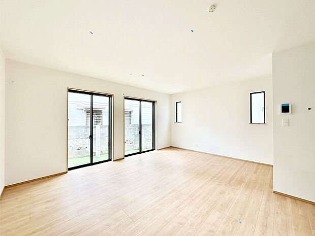 【ダイニング】家族が自然と集まる憩いのスペースになりそう