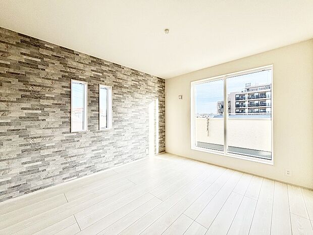 【洋室】バルコニーが開放感をプラスしてくれる洋室