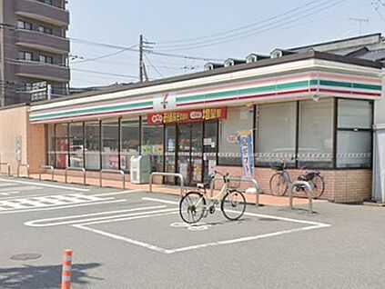 セブン-イレブン朝霞三原３丁目店 360m(5分)