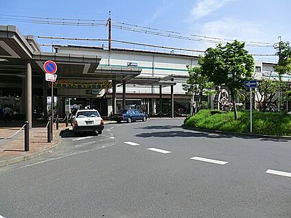 新座駅 1840m