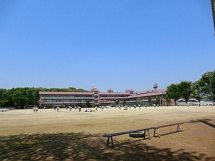 新座市立新座中学校 1840m