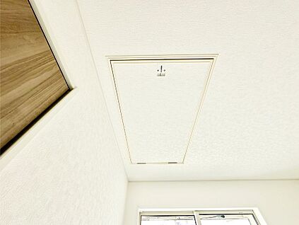 小屋裏収納