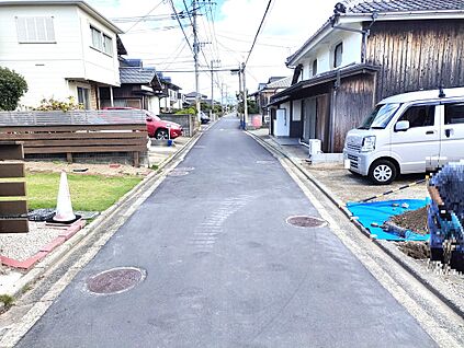 北側前面道路